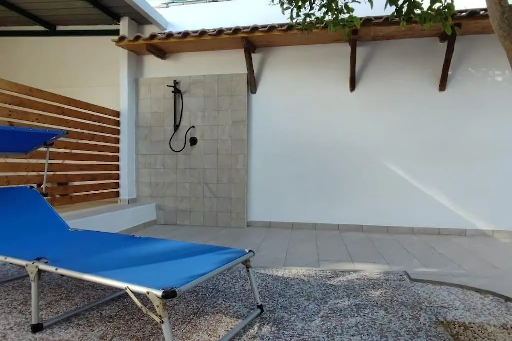 Holiday home Casa Con Giardino Villa Quartu Sant'Elena Italy